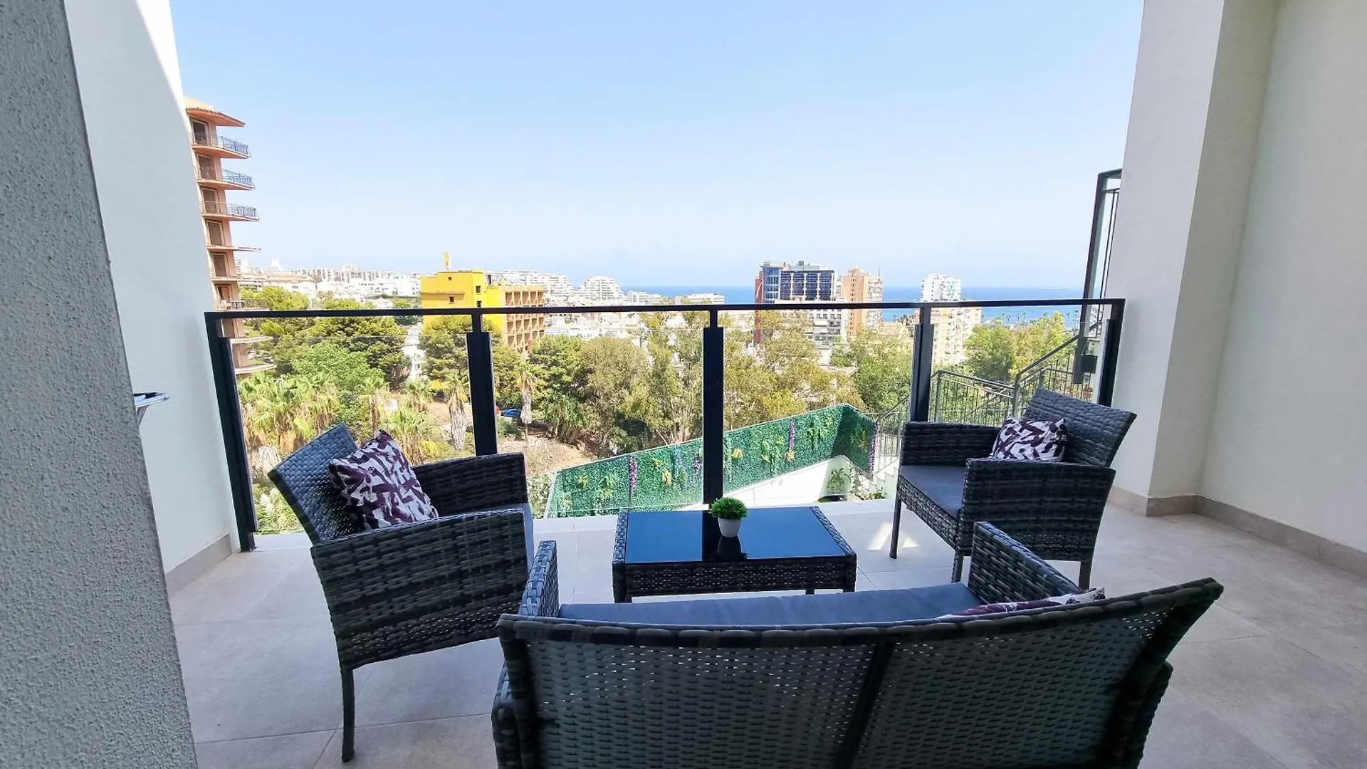 Sea Views Villa Benalmadena Comotucasa Alpehytte
